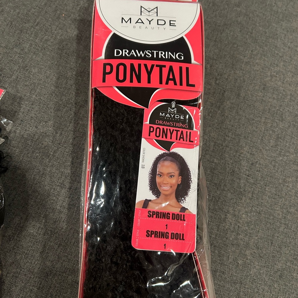 Mayde Beauty Black Drawstring Ponytail
